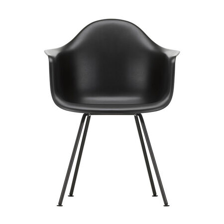 PLAN@OFFICE | DAX Eames plastic armchair