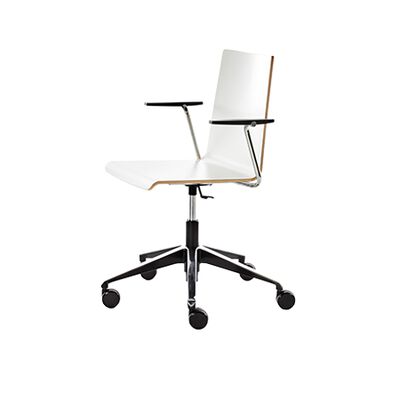 FORM chair with castors